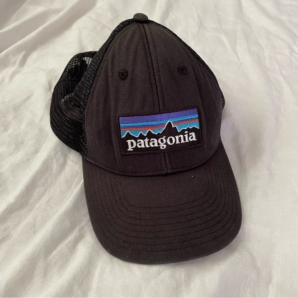 PATAGONIA BLACK TRUCKER HAT ADJUSTABLE HAT